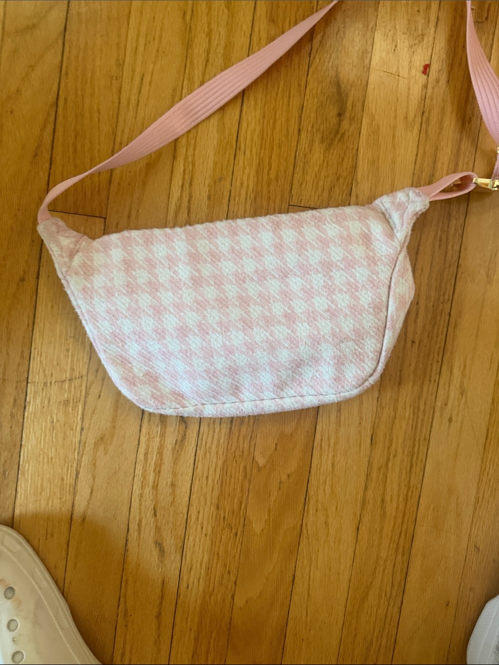 Stoney Clover Lane Pink Houndstooth Jumbo Fanny Pack - Picture 3 of 3